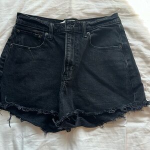 Women’s Black Jean 90’s Relaxed Cutoff Short, Abercrombie & Fitch, Size 28/6